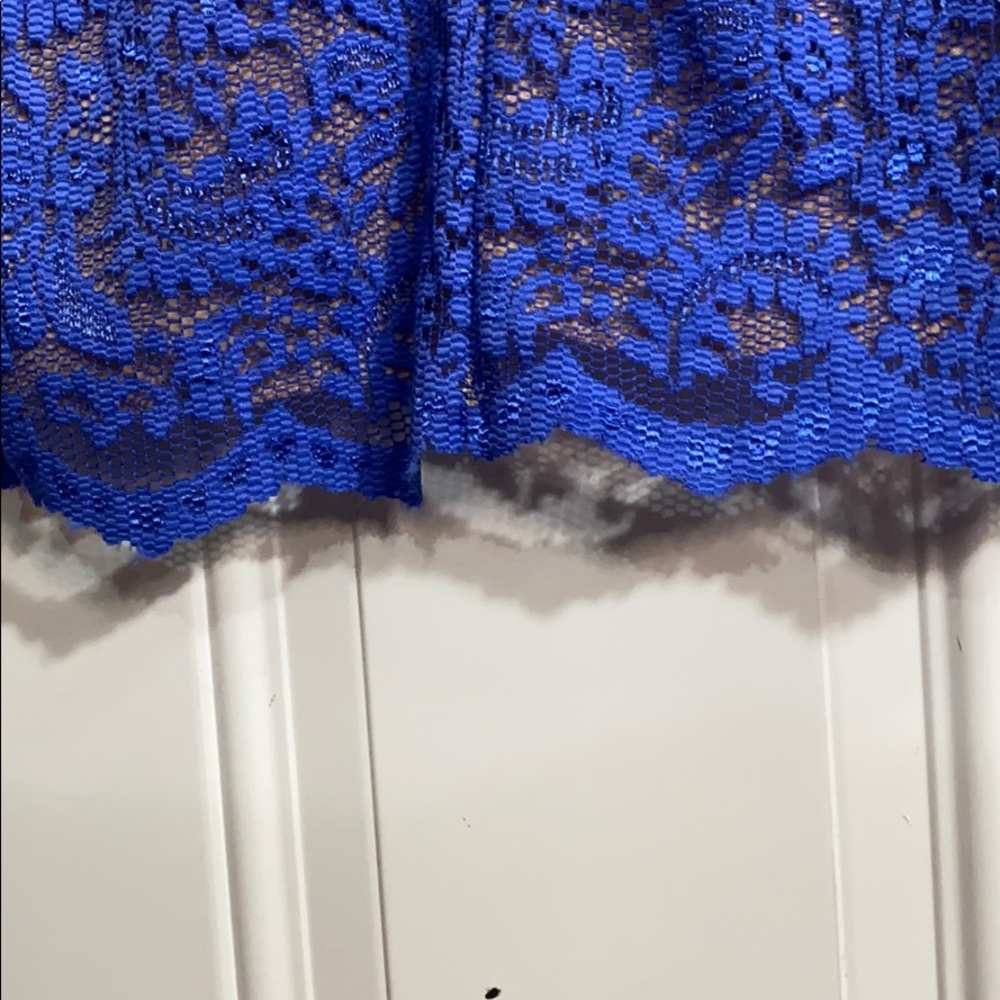 Dress - Picture 6 of 7